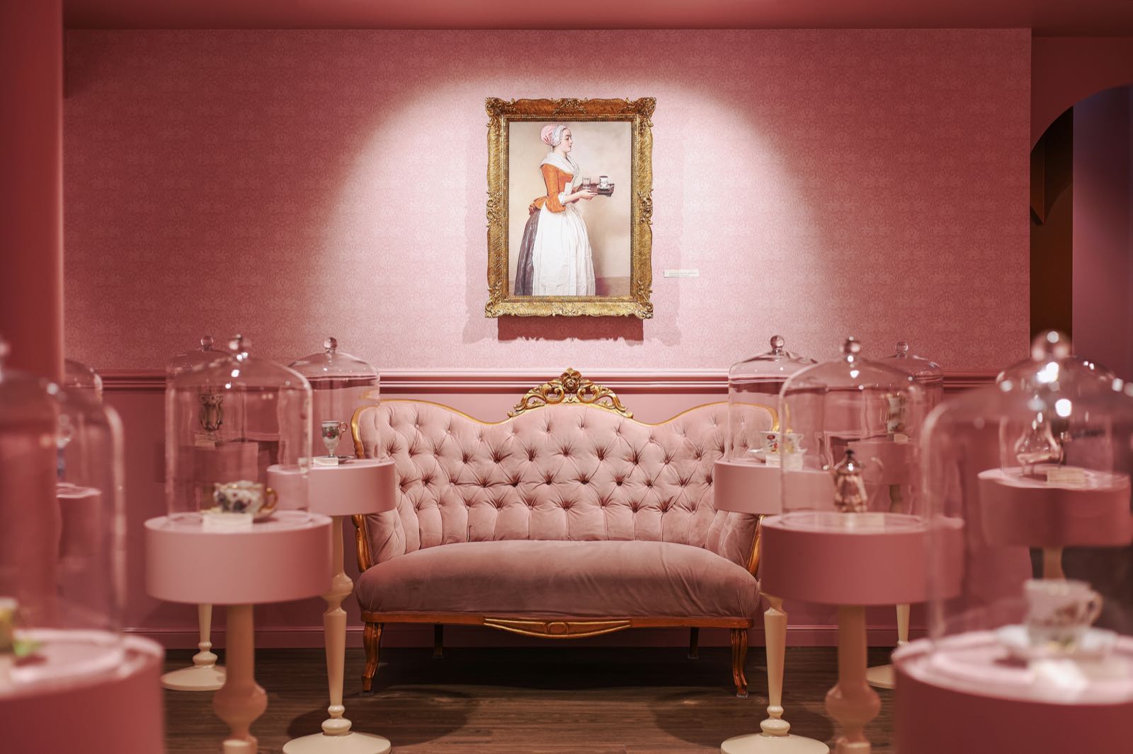 Baroque salon room with pink sofa at Chocolate Museum Zagreb