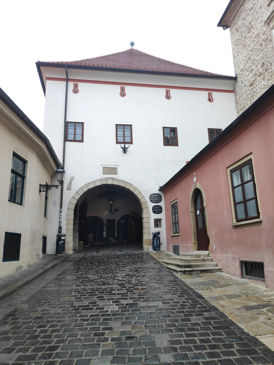 The Stone Gate (Kamenita vrata), medieval entrance to Zagreb Upper Town